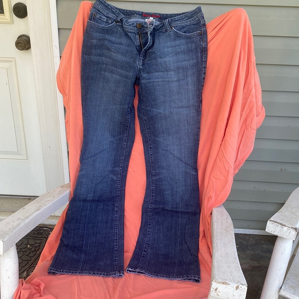 Bisou Bisou size 8 Bootcut/Flare jeans. Great condition but not new.